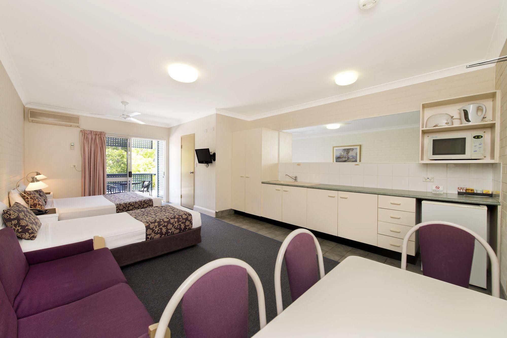 בריסביין Benson Court Motel מראה חיצוני תמונה